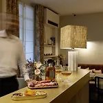 Le Bailli 3* Παρίσι