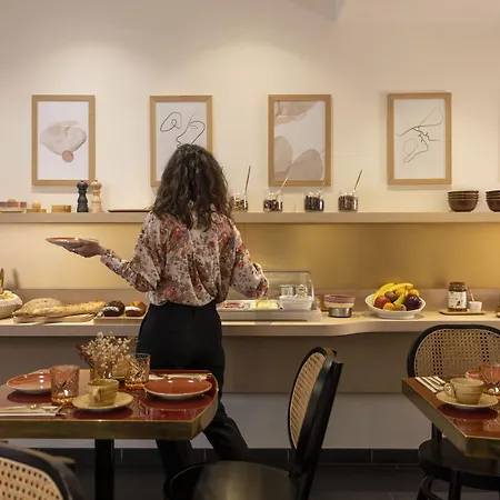 Le Bailli 3* Париж