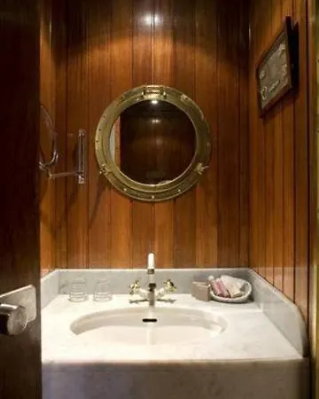 Le Bailli Hotel